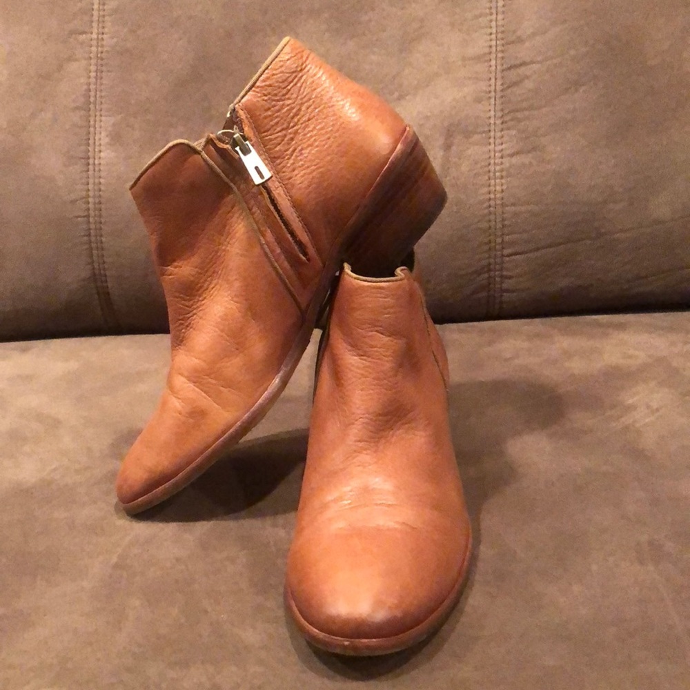 Short booties